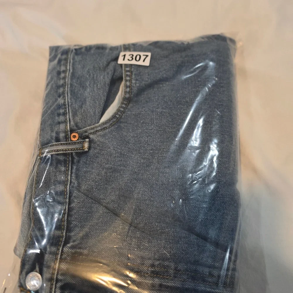 Levis 505 Straight Fit Jeans Mens 48x27 Blue Medium Wash Excellent Classic Denim